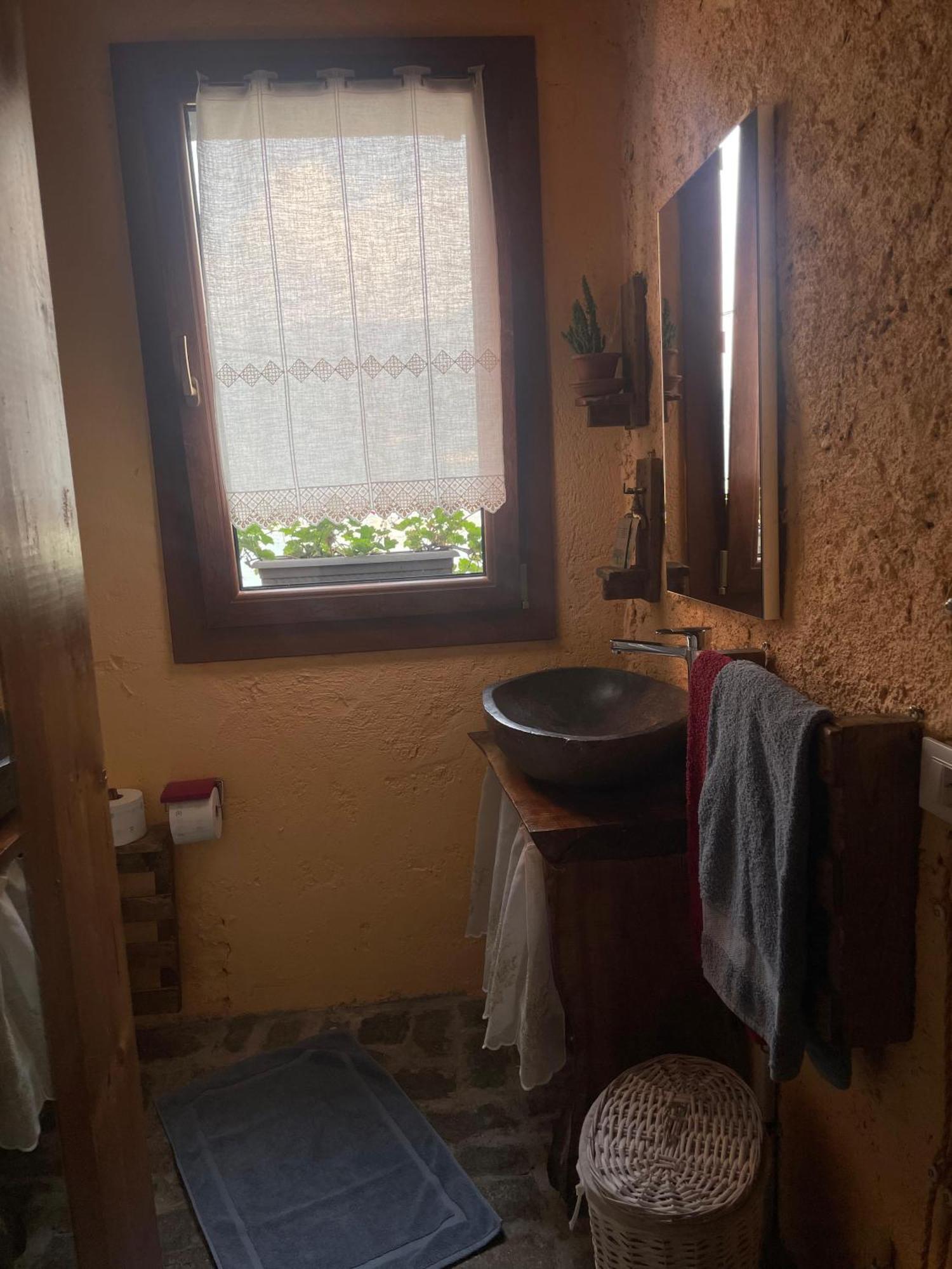 Stone House: Fairytale Flat With Magic Lake View Bellano Eksteriør bilde